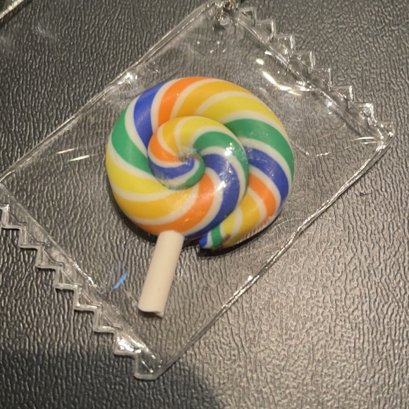 Earring - Picture 2 of 2